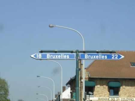 Panneau Belges xD . Preuve De la conneurie des Belges.